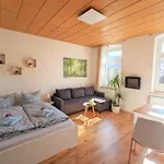 Urlaubsmagie - Ferienwohnung Rothirsch - Garten & Saisonaler Pool * Rathmannsdorf