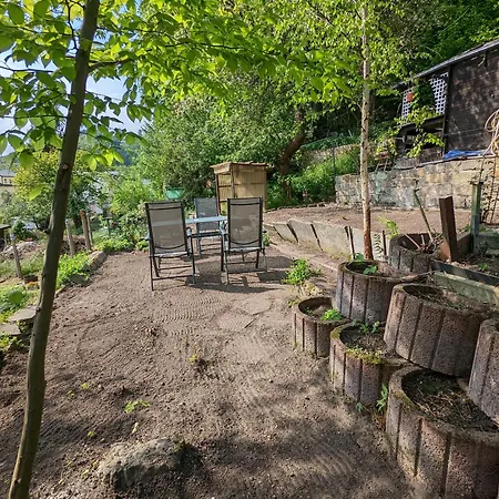Urlaubsmagie - Ferienwohnung Rothirsch - Garten & Saisonaler Pool Rathmannsdorf