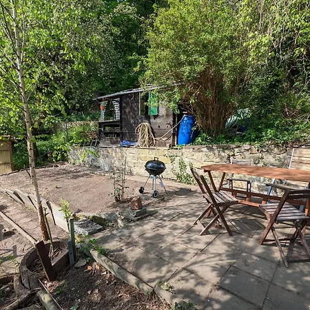 Holiday home R3 - Urlaubsmagie - Helle Mit Garten & Pool *