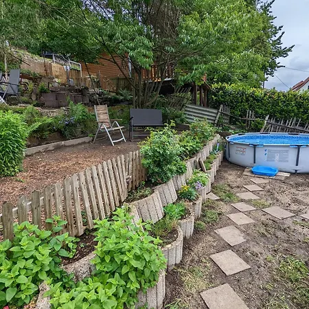 Semesterbostad R3 - Urlaubsmagie - Helle Mit Garten & Pool