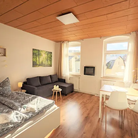 Holiday home R3 - Urlaubsmagie - Helle Mit Garten & Pool *