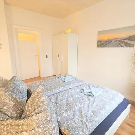 R3 - Urlaubsmagie - Helle Mit Garten & Pool